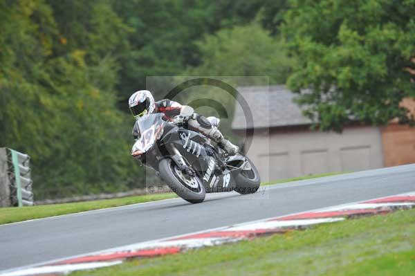 Motorcycle action photographs;Trackday digital images;event digital images;eventdigitalimages;no limits trackday;oulton park;oulton park circuit cheshire;oulton park photographs;peter wileman photography;trackday;trackday photos