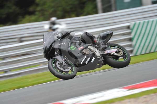 Motorcycle action photographs;Trackday digital images;event digital images;eventdigitalimages;no limits trackday;oulton park;oulton park circuit cheshire;oulton park photographs;peter wileman photography;trackday;trackday photos