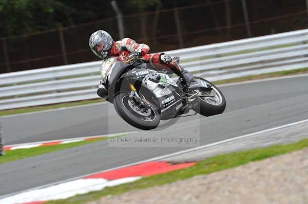 Motorcycle action photographs;Trackday digital images;event digital images;eventdigitalimages;no limits trackday;oulton park;oulton park circuit cheshire;oulton park photographs;peter wileman photography;trackday;trackday photos
