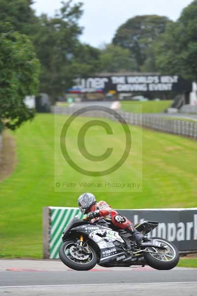 Motorcycle action photographs;Trackday digital images;event digital images;eventdigitalimages;no limits trackday;oulton park;oulton park circuit cheshire;oulton park photographs;peter wileman photography;trackday;trackday photos