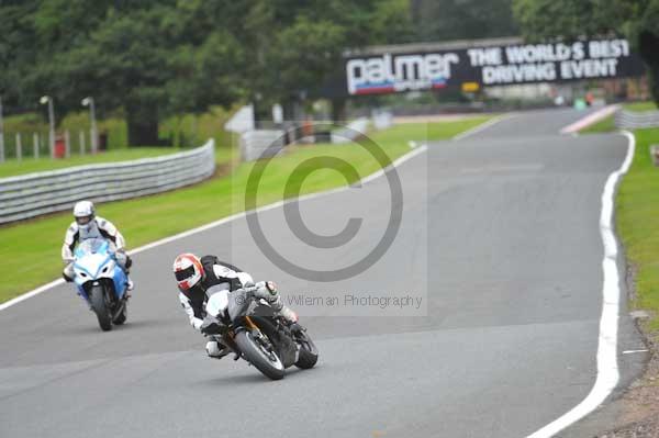 Motorcycle action photographs;Trackday digital images;event digital images;eventdigitalimages;no limits trackday;oulton park;oulton park circuit cheshire;oulton park photographs;peter wileman photography;trackday;trackday photos