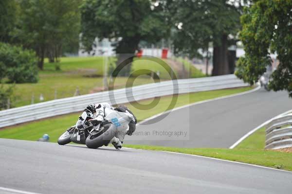 Motorcycle action photographs;Trackday digital images;event digital images;eventdigitalimages;no limits trackday;oulton park;oulton park circuit cheshire;oulton park photographs;peter wileman photography;trackday;trackday photos