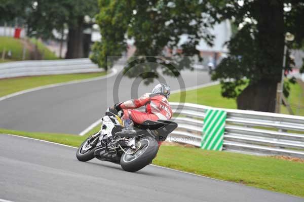 Motorcycle action photographs;Trackday digital images;event digital images;eventdigitalimages;no limits trackday;oulton park;oulton park circuit cheshire;oulton park photographs;peter wileman photography;trackday;trackday photos