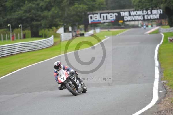Motorcycle action photographs;Trackday digital images;event digital images;eventdigitalimages;no limits trackday;oulton park;oulton park circuit cheshire;oulton park photographs;peter wileman photography;trackday;trackday photos