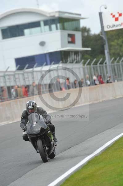 Motorcycle action photographs;Trackday digital images;event digital images;eventdigitalimages;no limits trackday;oulton park;oulton park circuit cheshire;oulton park photographs;peter wileman photography;trackday;trackday photos