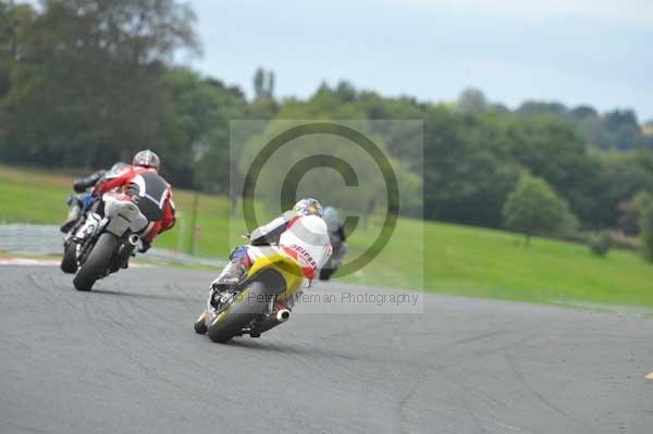 Motorcycle action photographs;Trackday digital images;event digital images;eventdigitalimages;no limits trackday;oulton park;oulton park circuit cheshire;oulton park photographs;peter wileman photography;trackday;trackday photos