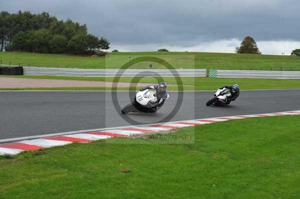 Motorcycle action photographs;Trackday digital images;event digital images;eventdigitalimages;no limits trackday;oulton park;oulton park circuit cheshire;oulton park photographs;peter wileman photography;trackday;trackday photos