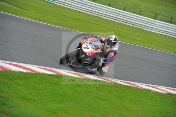 Motorcycle action photographs;Trackday digital images;event digital images;eventdigitalimages;no limits trackday;oulton park;oulton park circuit cheshire;oulton park photographs;peter wileman photography;trackday;trackday photos