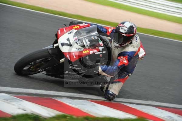 Motorcycle action photographs;Trackday digital images;event digital images;eventdigitalimages;no limits trackday;oulton park;oulton park circuit cheshire;oulton park photographs;peter wileman photography;trackday;trackday photos