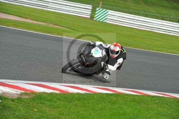 Motorcycle action photographs;Trackday digital images;event digital images;eventdigitalimages;no limits trackday;oulton park;oulton park circuit cheshire;oulton park photographs;peter wileman photography;trackday;trackday photos