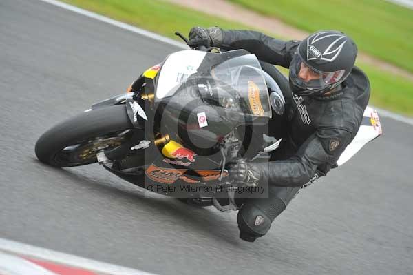 Motorcycle action photographs;Trackday digital images;event digital images;eventdigitalimages;no limits trackday;oulton park;oulton park circuit cheshire;oulton park photographs;peter wileman photography;trackday;trackday photos