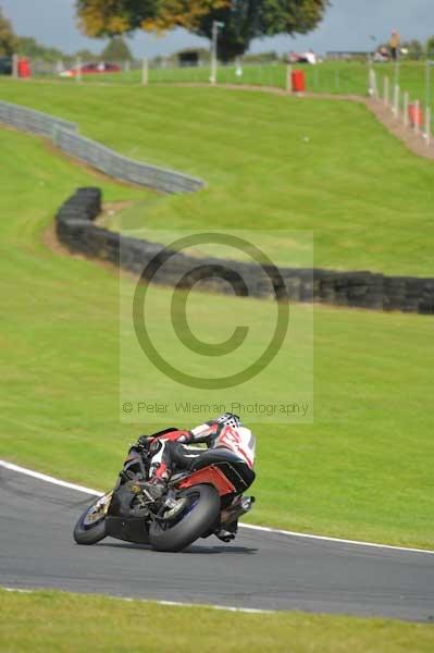 Motorcycle action photographs;Trackday digital images;event digital images;eventdigitalimages;no limits trackday;oulton park;oulton park circuit cheshire;oulton park photographs;peter wileman photography;trackday;trackday photos