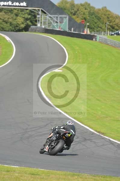 Motorcycle action photographs;Trackday digital images;event digital images;eventdigitalimages;no limits trackday;oulton park;oulton park circuit cheshire;oulton park photographs;peter wileman photography;trackday;trackday photos