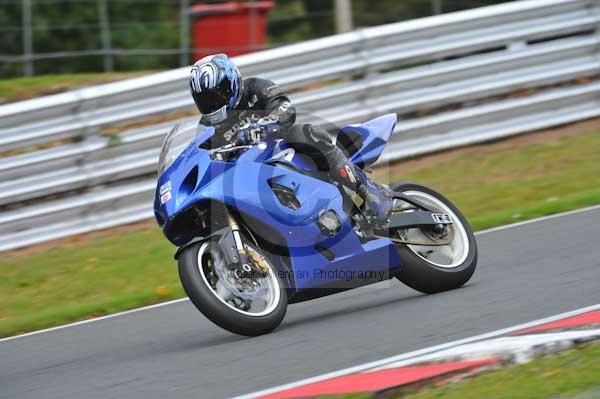 Motorcycle action photographs;Trackday digital images;event digital images;eventdigitalimages;no limits trackday;oulton park;oulton park circuit cheshire;oulton park photographs;peter wileman photography;trackday;trackday photos