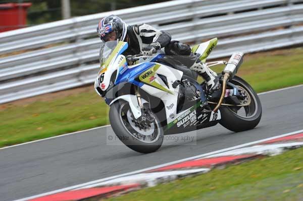 Motorcycle action photographs;Trackday digital images;event digital images;eventdigitalimages;no limits trackday;oulton park;oulton park circuit cheshire;oulton park photographs;peter wileman photography;trackday;trackday photos