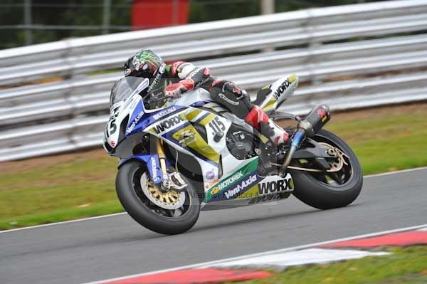 Motorcycle action photographs;Trackday digital images;event digital images;eventdigitalimages;no limits trackday;oulton park;oulton park circuit cheshire;oulton park photographs;peter wileman photography;trackday;trackday photos