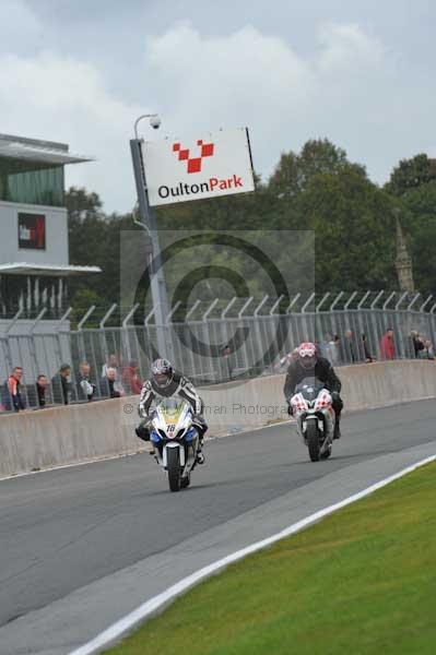 Motorcycle action photographs;Trackday digital images;event digital images;eventdigitalimages;no limits trackday;oulton park;oulton park circuit cheshire;oulton park photographs;peter wileman photography;trackday;trackday photos