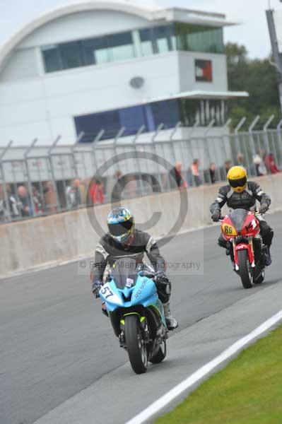 Motorcycle action photographs;Trackday digital images;event digital images;eventdigitalimages;no limits trackday;oulton park;oulton park circuit cheshire;oulton park photographs;peter wileman photography;trackday;trackday photos
