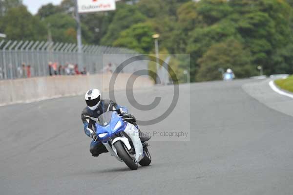 Motorcycle action photographs;Trackday digital images;event digital images;eventdigitalimages;no limits trackday;oulton park;oulton park circuit cheshire;oulton park photographs;peter wileman photography;trackday;trackday photos