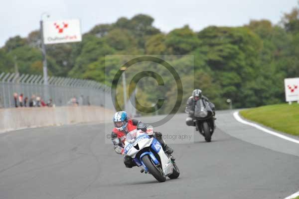 Motorcycle action photographs;Trackday digital images;event digital images;eventdigitalimages;no limits trackday;oulton park;oulton park circuit cheshire;oulton park photographs;peter wileman photography;trackday;trackday photos