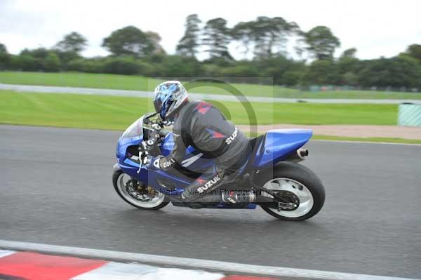 Motorcycle action photographs;Trackday digital images;event digital images;eventdigitalimages;no limits trackday;oulton park;oulton park circuit cheshire;oulton park photographs;peter wileman photography;trackday;trackday photos