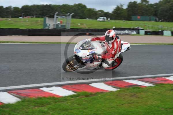 Motorcycle action photographs;Trackday digital images;event digital images;eventdigitalimages;no limits trackday;oulton park;oulton park circuit cheshire;oulton park photographs;peter wileman photography;trackday;trackday photos