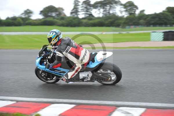 Motorcycle action photographs;Trackday digital images;event digital images;eventdigitalimages;no limits trackday;oulton park;oulton park circuit cheshire;oulton park photographs;peter wileman photography;trackday;trackday photos