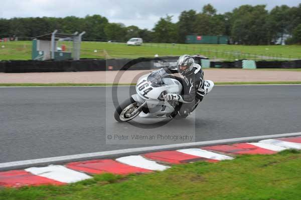 Motorcycle action photographs;Trackday digital images;event digital images;eventdigitalimages;no limits trackday;oulton park;oulton park circuit cheshire;oulton park photographs;peter wileman photography;trackday;trackday photos