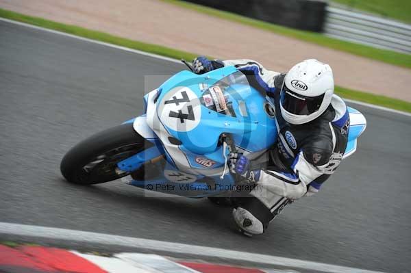 Motorcycle action photographs;Trackday digital images;event digital images;eventdigitalimages;no limits trackday;oulton park;oulton park circuit cheshire;oulton park photographs;peter wileman photography;trackday;trackday photos