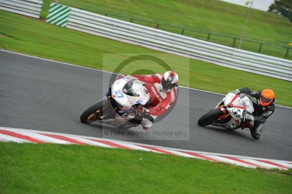 Motorcycle action photographs;Trackday digital images;event digital images;eventdigitalimages;no limits trackday;oulton park;oulton park circuit cheshire;oulton park photographs;peter wileman photography;trackday;trackday photos