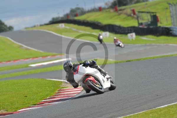 Motorcycle action photographs;Trackday digital images;event digital images;eventdigitalimages;no limits trackday;oulton park;oulton park circuit cheshire;oulton park photographs;peter wileman photography;trackday;trackday photos