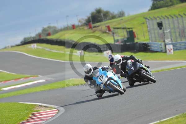 Motorcycle action photographs;Trackday digital images;event digital images;eventdigitalimages;no limits trackday;oulton park;oulton park circuit cheshire;oulton park photographs;peter wileman photography;trackday;trackday photos