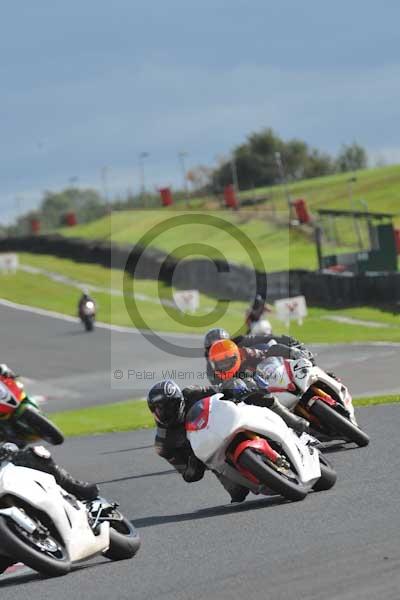 Motorcycle action photographs;Trackday digital images;event digital images;eventdigitalimages;no limits trackday;oulton park;oulton park circuit cheshire;oulton park photographs;peter wileman photography;trackday;trackday photos
