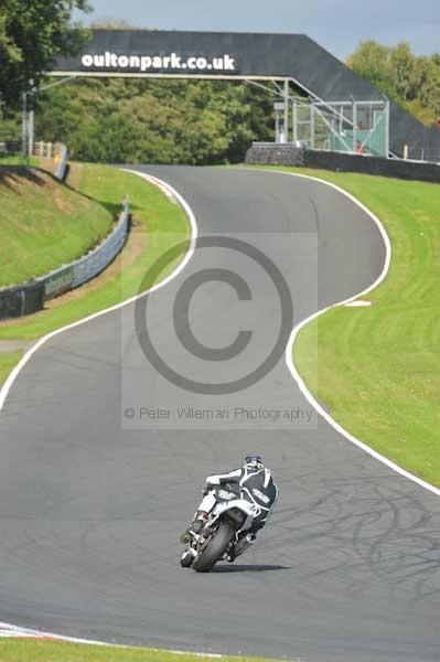 Motorcycle action photographs;Trackday digital images;event digital images;eventdigitalimages;no limits trackday;oulton park;oulton park circuit cheshire;oulton park photographs;peter wileman photography;trackday;trackday photos