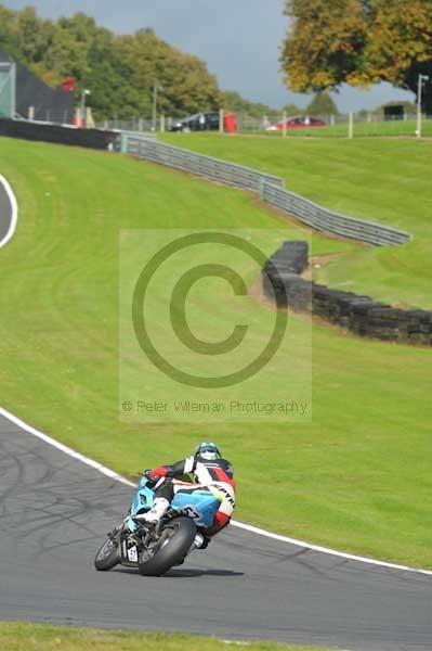 Motorcycle action photographs;Trackday digital images;event digital images;eventdigitalimages;no limits trackday;oulton park;oulton park circuit cheshire;oulton park photographs;peter wileman photography;trackday;trackday photos