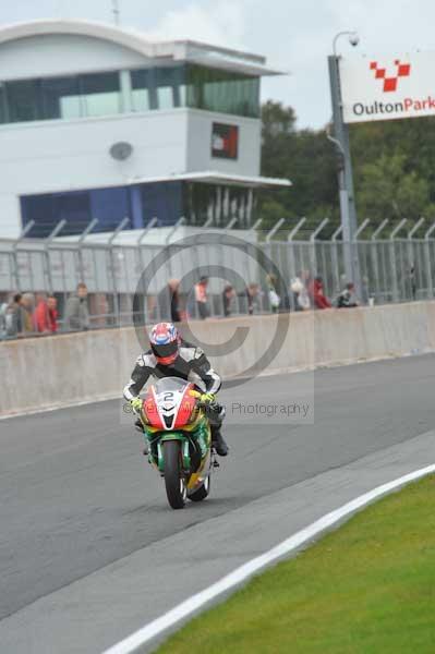 Motorcycle action photographs;Trackday digital images;event digital images;eventdigitalimages;no limits trackday;oulton park;oulton park circuit cheshire;oulton park photographs;peter wileman photography;trackday;trackday photos