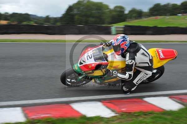 Motorcycle action photographs;Trackday digital images;event digital images;eventdigitalimages;no limits trackday;oulton park;oulton park circuit cheshire;oulton park photographs;peter wileman photography;trackday;trackday photos
