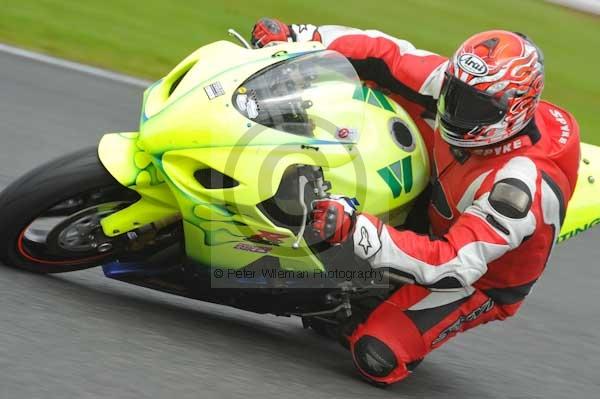 Motorcycle action photographs;Trackday digital images;event digital images;eventdigitalimages;no limits trackday;oulton park;oulton park circuit cheshire;oulton park photographs;peter wileman photography;trackday;trackday photos