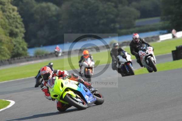 Motorcycle action photographs;Trackday digital images;event digital images;eventdigitalimages;no limits trackday;oulton park;oulton park circuit cheshire;oulton park photographs;peter wileman photography;trackday;trackday photos