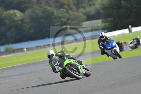 Motorcycle action photographs;Trackday digital images;event digital images;eventdigitalimages;no limits trackday;oulton park;oulton park circuit cheshire;oulton park photographs;peter wileman photography;trackday;trackday photos