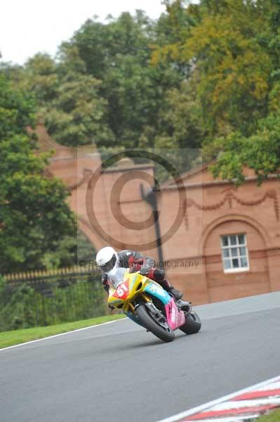 Motorcycle action photographs;Trackday digital images;event digital images;eventdigitalimages;no limits trackday;oulton park;oulton park circuit cheshire;oulton park photographs;peter wileman photography;trackday;trackday photos