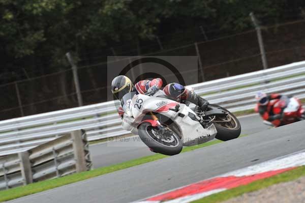 Motorcycle action photographs;Trackday digital images;event digital images;eventdigitalimages;no limits trackday;oulton park;oulton park circuit cheshire;oulton park photographs;peter wileman photography;trackday;trackday photos