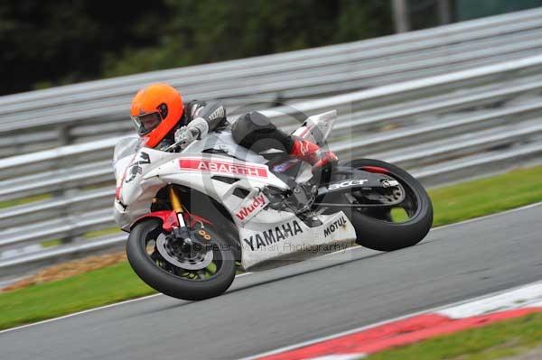Motorcycle action photographs;Trackday digital images;event digital images;eventdigitalimages;no limits trackday;oulton park;oulton park circuit cheshire;oulton park photographs;peter wileman photography;trackday;trackday photos