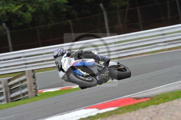 Motorcycle action photographs;Trackday digital images;event digital images;eventdigitalimages;no limits trackday;oulton park;oulton park circuit cheshire;oulton park photographs;peter wileman photography;trackday;trackday photos