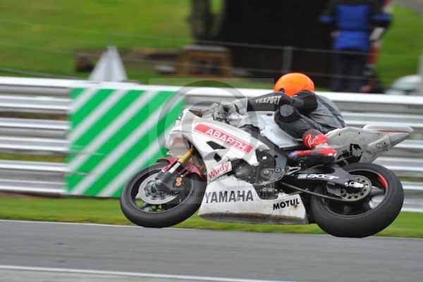Motorcycle action photographs;Trackday digital images;event digital images;eventdigitalimages;no limits trackday;oulton park;oulton park circuit cheshire;oulton park photographs;peter wileman photography;trackday;trackday photos