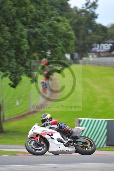 Motorcycle action photographs;Trackday digital images;event digital images;eventdigitalimages;no limits trackday;oulton park;oulton park circuit cheshire;oulton park photographs;peter wileman photography;trackday;trackday photos