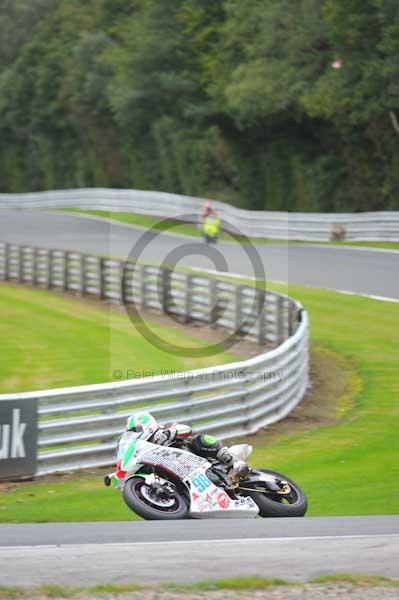 Motorcycle action photographs;Trackday digital images;event digital images;eventdigitalimages;no limits trackday;oulton park;oulton park circuit cheshire;oulton park photographs;peter wileman photography;trackday;trackday photos
