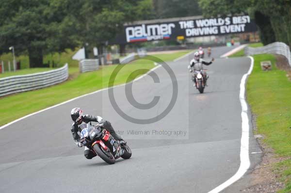 Motorcycle action photographs;Trackday digital images;event digital images;eventdigitalimages;no limits trackday;oulton park;oulton park circuit cheshire;oulton park photographs;peter wileman photography;trackday;trackday photos