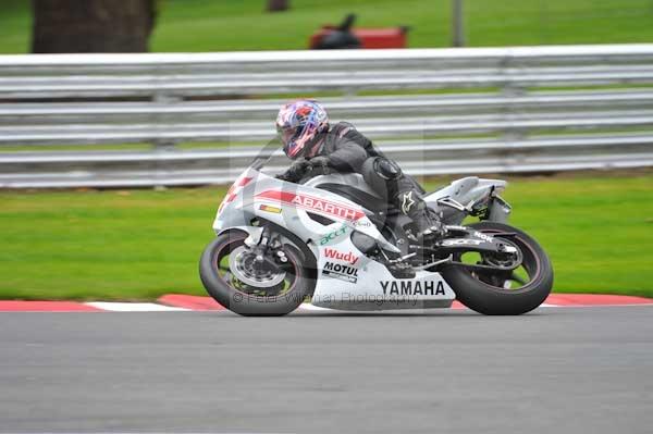 Motorcycle action photographs;Trackday digital images;event digital images;eventdigitalimages;no limits trackday;oulton park;oulton park circuit cheshire;oulton park photographs;peter wileman photography;trackday;trackday photos