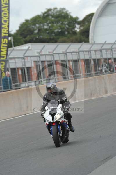 Motorcycle action photographs;Trackday digital images;event digital images;eventdigitalimages;no limits trackday;oulton park;oulton park circuit cheshire;oulton park photographs;peter wileman photography;trackday;trackday photos